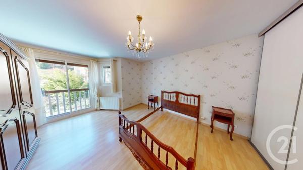 Appartement F4 à vendre  4 pièces - 91,66 m2 RODEZ - 12