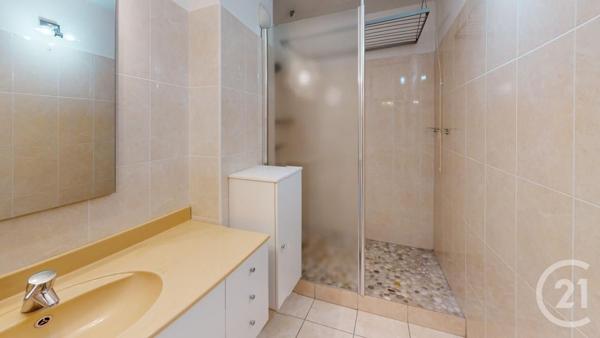 Appartement F4 à vendre  4 pièces - 91,66 m2 RODEZ - 12