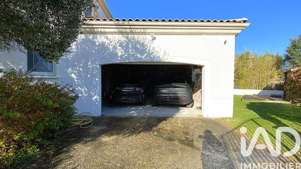 Maison à vendre 6 pièces 200 m² Saint-Médard-en-Jalles