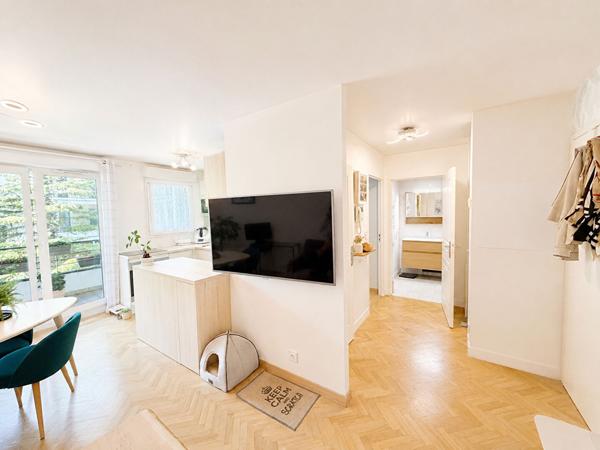 Appartement Antony 2 pièce(s) 39.38 m2 Balcon, Cave et parking
