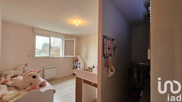 Maison traditionnelle 6 pièces de 138 m² à Noiseau (94880)