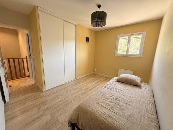 Maison
         6 pièces
        - 138 m² Bien prestige 595 000 € *