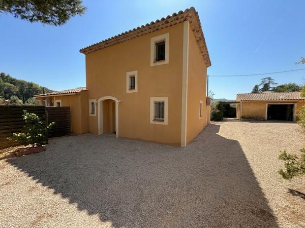 Maison
         6 pièces
        - 138 m² Bien prestige 595 000 € *