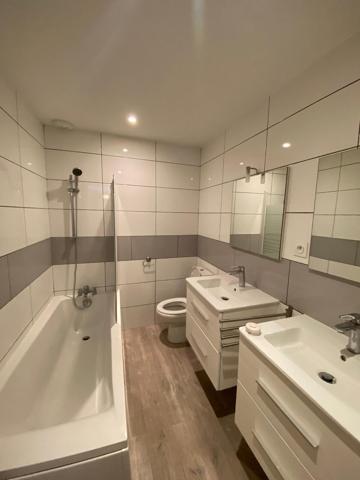 Maison · Location Grenoble (38000) 4 pièces · 94m²