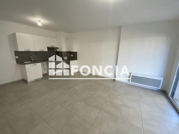 Location Appartement 2 pièces 43.4 m² - 45-81 RUE DES CHENES Frejus 83600