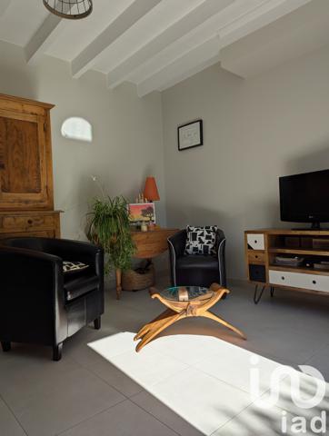 Maison à vendre 6 pièces 210 m² Saint-Seurin-sur-l'Isle