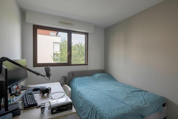 Appartement RENNES - BEAUREGARD - T5 - TERRASSE - GARAGE FERME - LUMINEUX