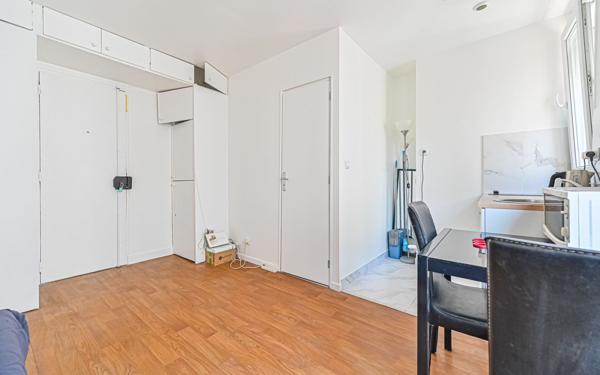 Appartement à louer    1 pièce • 15,86 m2 Clichy