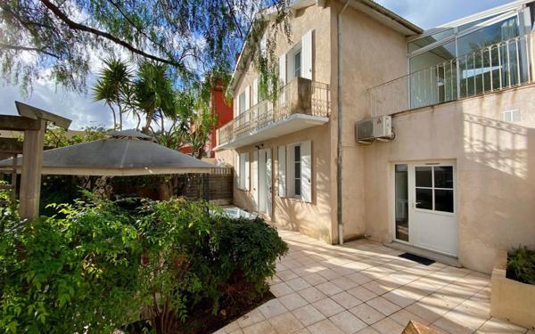 Maison à vendre    5 pièces •  Toulon