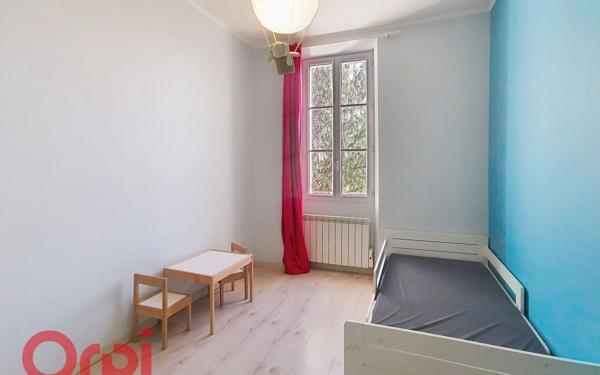 Maison à vendre    5 pièces •  Toulon