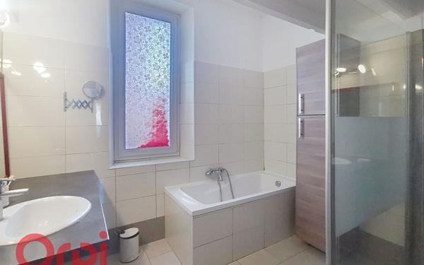 Maison à vendre    5 pièces •  Toulon