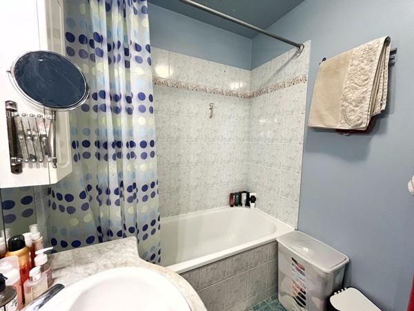 Nanterre - Rez de jardin 3 pièces