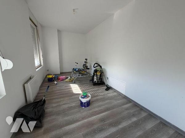 Immeuble à vendre à Coudekerque-Branche (59210), secteur centre ville. 

Immeuble mixte à usa...