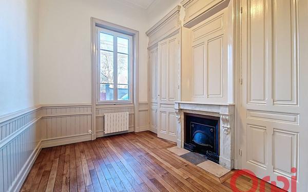 Appartement à louer    4 pièces • 117 m2 Lyon 3