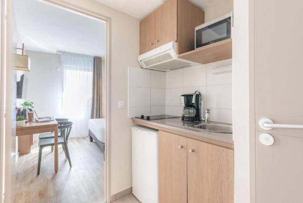 Hyper-Centre Valence (26), Bel Appartement en résidence de tourisme totalement rénovée, Statut LMNP