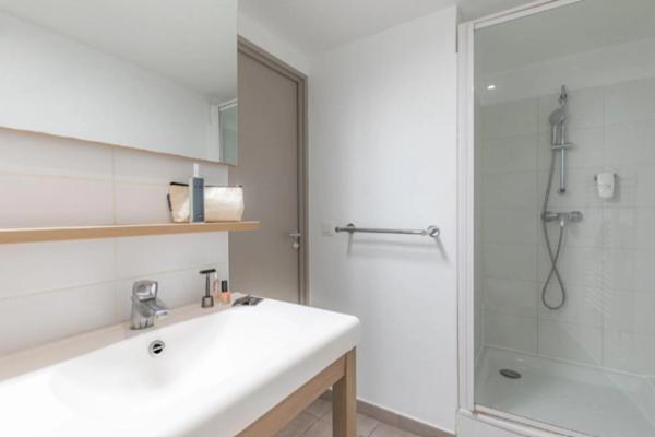 Hyper-Centre Valence (26), Bel Appartement en résidence de tourisme totalement rénovée, Statut LMNP