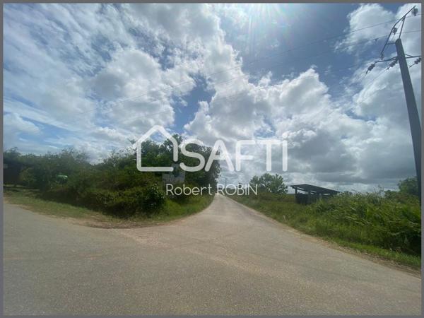 A VENDRE TERRAIN A BATIR