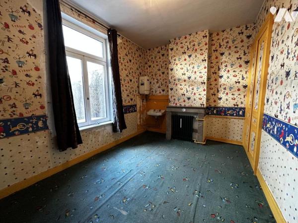 Maison de Maître à rénover 3 chambres cour