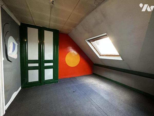 Maison de Maître à rénover 3 chambres cour