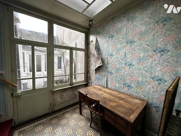 Maison de Maître à rénover 3 chambres cour