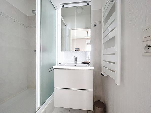 EXCLUSIVITE / Nantes Sainte Thérèse - Rond point de Vannes: Appartement duplex 4 chambres / 114m² / 2 terrasses / garage / DPE en C /