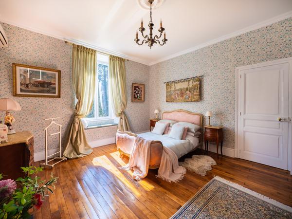 Chateau à vendre à Saint-Germain-les-Belles (87380) - Haute-Vienne