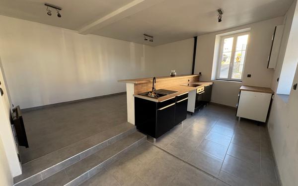 Maison à vendre    3 pièces •  Festigny