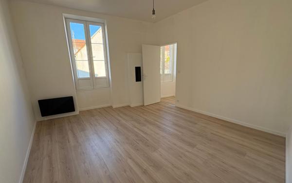 Maison à vendre    3 pièces •  Festigny