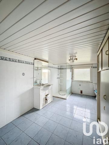 Immeuble à vendre 257 m² Ippling