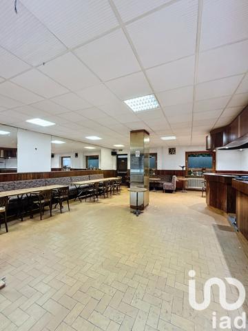 Immeuble à vendre 257 m² Ippling