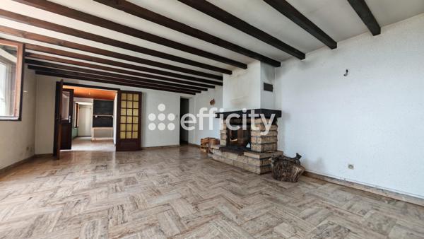 Maison
         6 pièces
        - 150 m² 469 000 € *