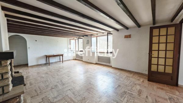 Maison
         6 pièces
        - 150 m² 469 000 € *