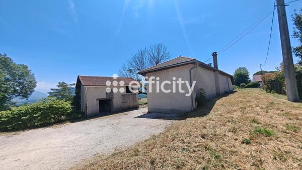 Maison
         6 pièces
        - 150 m² 469 000 € *