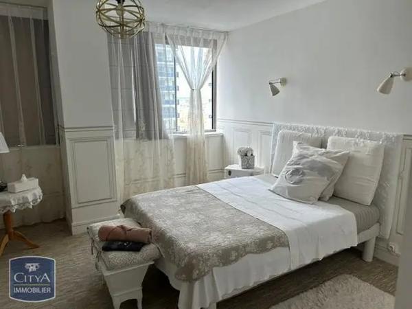 Appartement à louer 2 pièces 62.33m² Nancy (54000)