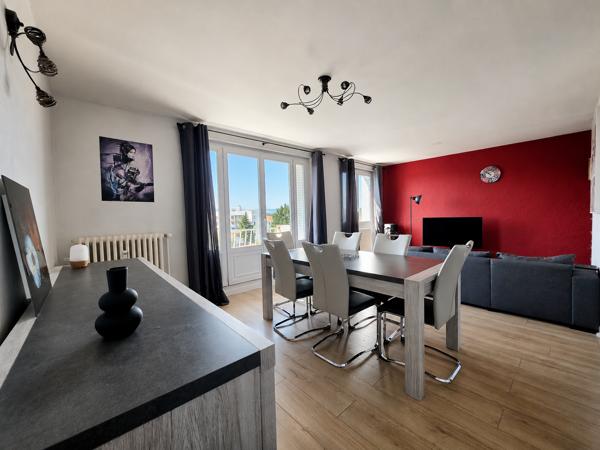 Appartement
         3 pièces
        - 72 m² 149 000 € *