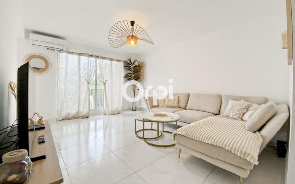 Appartement à vendre    3 pièces • 74 m2 Marseille 12