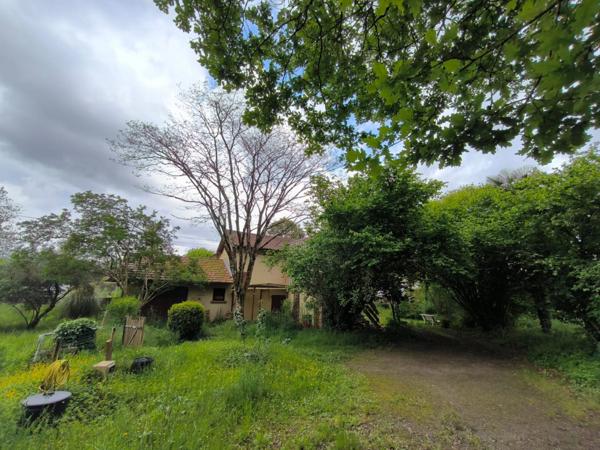 Dpt Gers (32), à vendre RISCLE maison à rénover T4 de 90 m² habitables avec grand garage sur 1350 m² de terrain, au calme