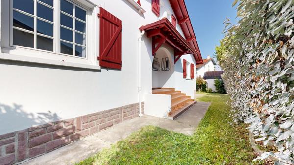Maison à vendre  5 pièces - 144,19 m 2   TARNOS  - 40