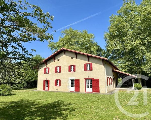 Maison à vendre  8 pièces - 256,86 m 2   CAGNOTTE  - 40