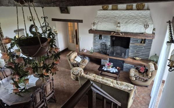 Maison à vendre    6 pièces •  Pouancé