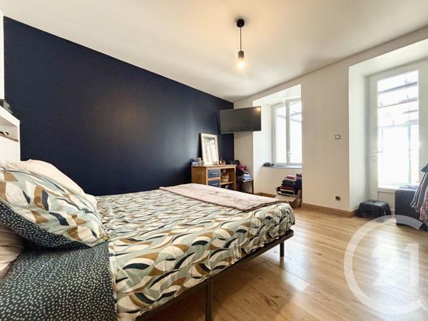 Maison à vendre  5 pièces - 129,88 m 2   FEYTIAT  - 87