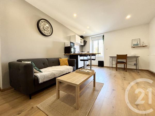 Maison à vendre  5 pièces - 129,88 m 2   FEYTIAT  - 87