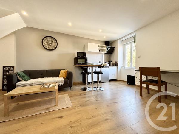 Maison à vendre  5 pièces - 129,88 m 2   FEYTIAT  - 87