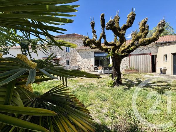 Maison à vendre  5 pièces - 129,88 m 2   FEYTIAT  - 87