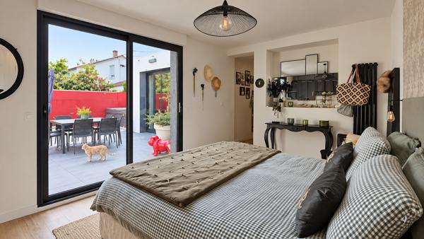 LA ROCHELLE – Élégante maison familiale rénovée à proximité du centre-ville