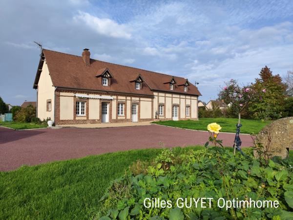 MAISON DE CARACTÈRE,T7,163M², 335000€ Dépendance. Terrain de 8000M²