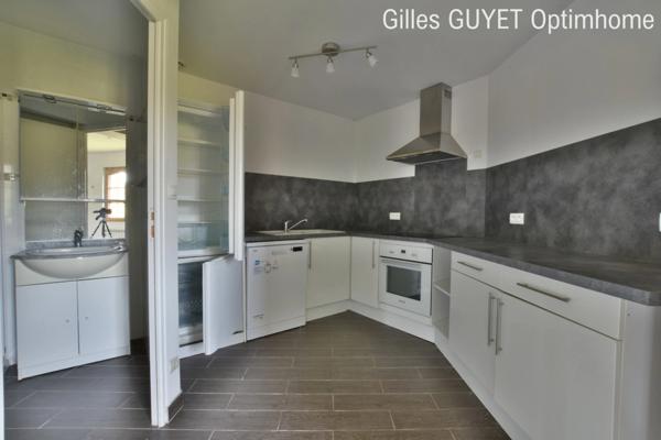 MAISON DE CARACTÈRE,T7,163M², 335000€ Dépendance. Terrain de 8000M²