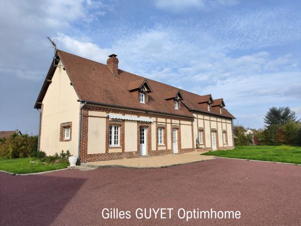 MAISON DE CARACTÈRE,T7,163M², 335000€ Dépendance. Terrain de 8000M²