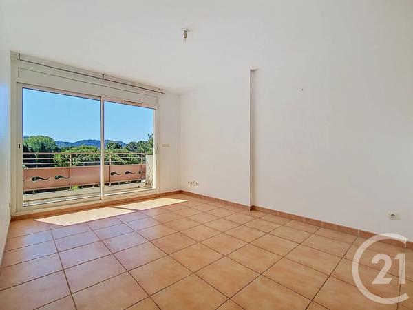 Appartement T3 à vendre  3 pièces - 51,20 m 2   MARSEILLE  - 13008