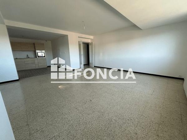 Location Appartement 5 pièces 125.4 m² - 15 RUE DU DOCTEUR CADET Tournon-sur-rhone 07300